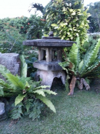Giant Stone Lantern - Singapore, Singapore.jpg