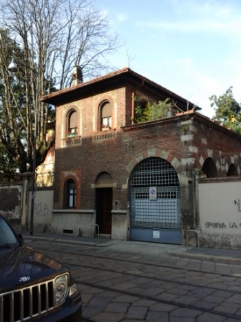 Villetta Via Degli Olivetani - Milano, Lombardia.jpg
