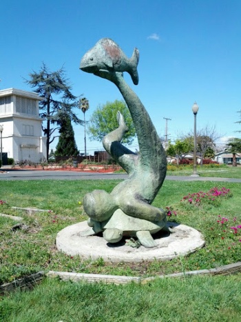 Mt Eden Park Statue - Hayward, CA.jpg