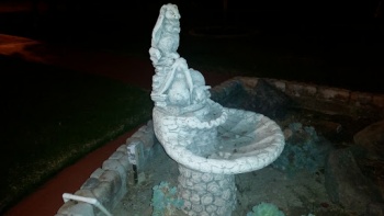 Bunny Fountain - Pomona, CA.jpg