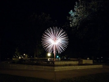 Dandelion Fountain in Loring Park - Minneapolis, MN.jpg