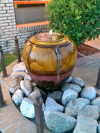 Mixbowl Fountain - Pomona, CA.jpg