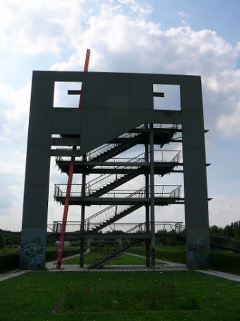 Olga Park Tower - Oberhausen, NRW.jpg