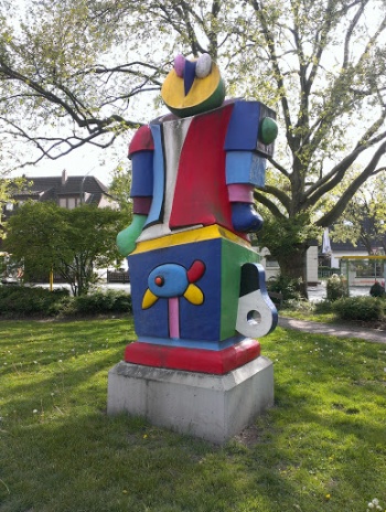 Skulptur Am Wehrplatz - Oberhausen, NRW.jpg