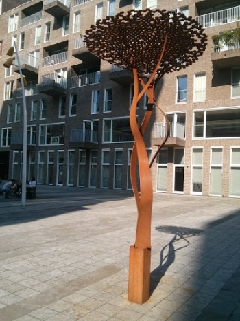 Iron Ãbermushroom - Amsterdam, NH.jpg