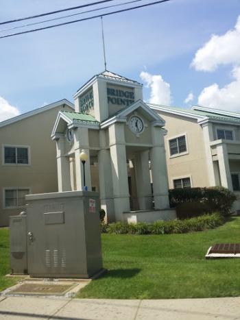 Bridge Point Clock - Metuchen, NJ.jpg