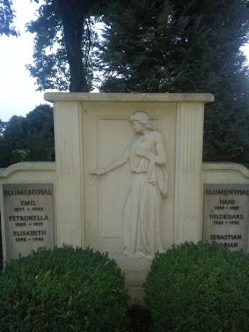TÃ¼r Zur HÃ¶lle - Oberhausen, NRW.jpg