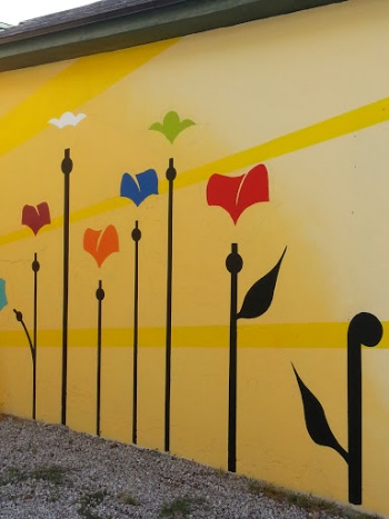 Downtown Carrollton Tulip Mural - Carrollton, TX.jpg