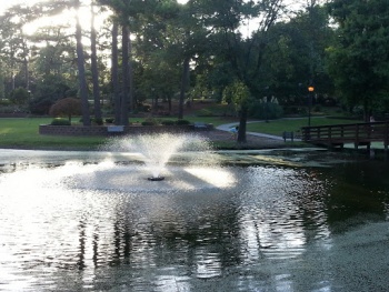 Hugh MacRae Fountain - Wilmington, NC.jpg