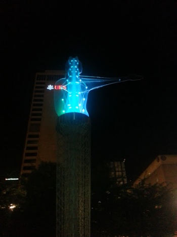 Starwoman Pointing - Nashville, TN.jpg