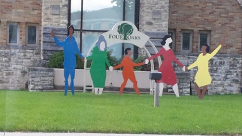 Four Oaks People Art - Cedar Rapids, IA.jpg