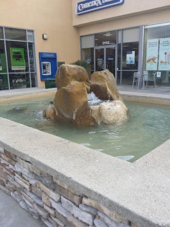 Torrance Plaza Fountain 2 - Torrance, CA.jpg