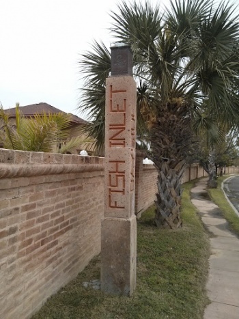 Fish Inlet Obelisk - Laredo, TX.jpg
