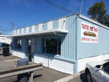 Tastee Sub Shop - Edison, NJ.jpg