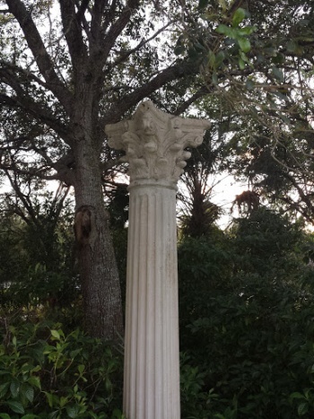 Pylon of Gratitude - Davie, FL.jpg