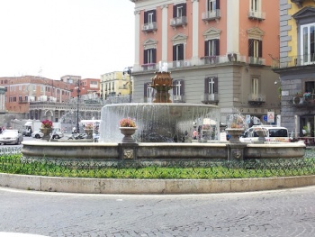 Fontana del Carciofo - Napoli, Campania.jpg