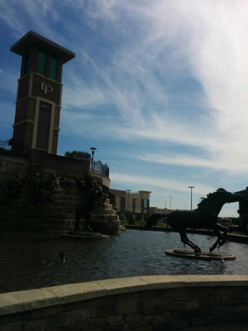 Horse Statues - Overland Park, KS.jpg