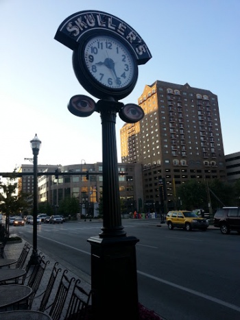 Skuller's Giant Clock - Lexington, KY.jpg