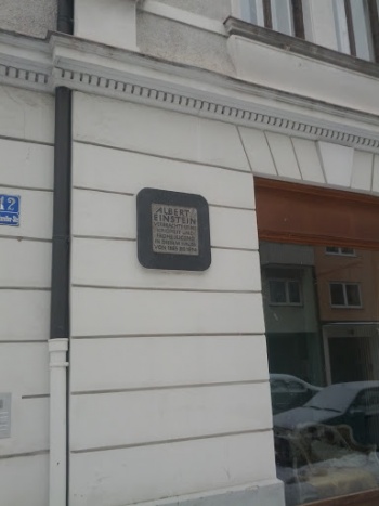 Albert Einstein in MÃ¼nchen - München, BY.jpg
