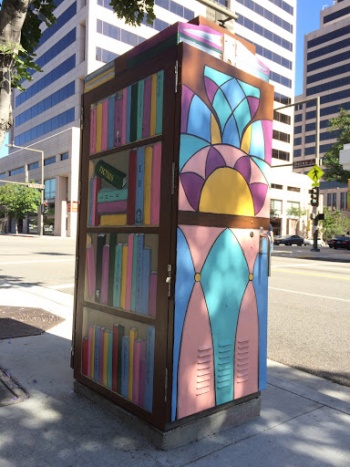 Book Nook Art Box on El Doran - Glendale, CA.jpg