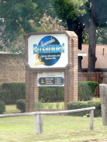 Emanuel Iglesia Church - Irving, TX.jpg