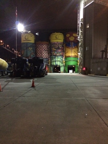 Giant Concrete Dudes - Vancouver, BC.jpg