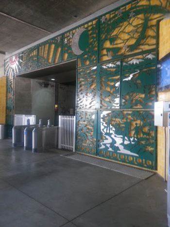Allen Metro Gold Line Station - Pasadena, CA.jpg
