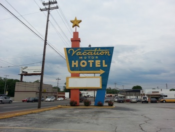 Vacation Motor Hotel - Clarksville, TN.jpg